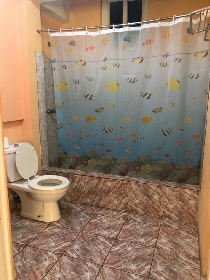 Sea World Vacation Home Roseau Bagian luar foto